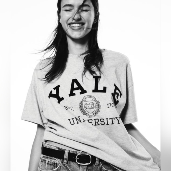 H&M Oversized Printed Tee in Cotton Jersey with Yale University on Front - Picture 9 of 13